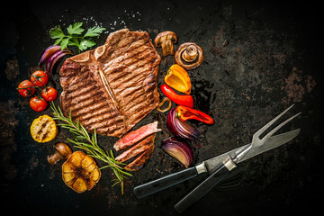 Beef steak with grilled vegetables