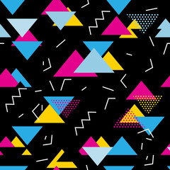 Obrazy na Szkle  Geometryczny wzór z trójkątami magenta, niebieski, żółty w stylu pop-art, retro lat 80-tych. Linie, zygzak, kropka na czarnym tle.