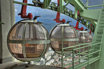 Primer plano del Teleférico de Grenoble