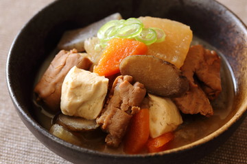 もつ煮込み