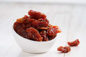 dried tomatoes in white bowl