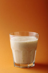 banana milk smoothie