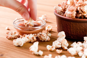Caramel popcorn