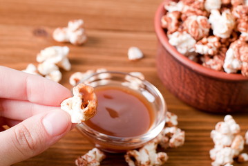 Caramel popcorn