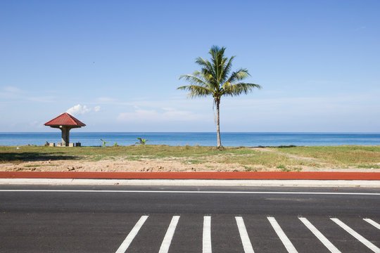 Road along the seashore