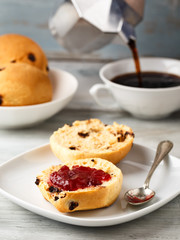 Brioche mit Schokolade - Brioche with chocolate