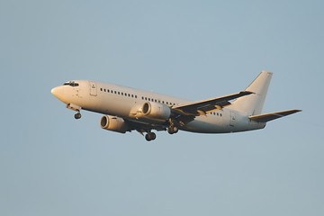 Commercial Plane Landing