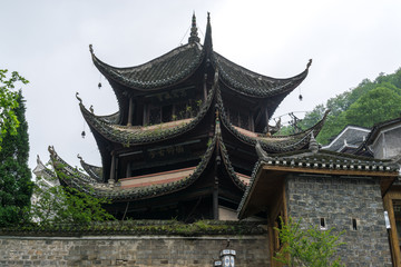 Fototapeta premium fenghuan traditional pagoda