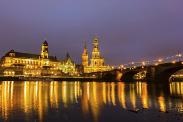 Fototapeta na wymiar Skyline of Dresden in Germany