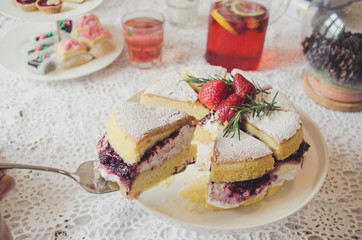 strawberry cake