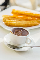 churros con chocolate