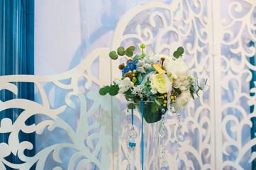 Beautiful decor of flowers for the wedding photo shoot