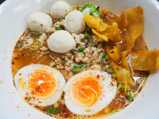 Spicy noodle with minced pork and boiled eggs 