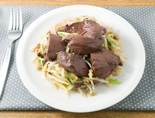 Stir Fried Bean Sprouts with Pork Blood Pudding