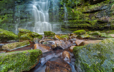 Fototapeta premium Midddle Black Clough Waterfall, Peak District, UK