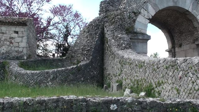 Area archeologica di Altilia Sepino con teatro romano, Campobasso Molise