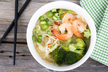 asian prawn noodle soup