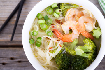 asian prawn noodle soup