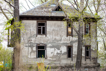 Old abandoned house in the woods