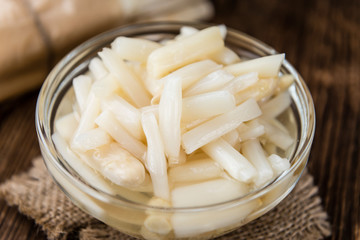 Preserved white Asparagus