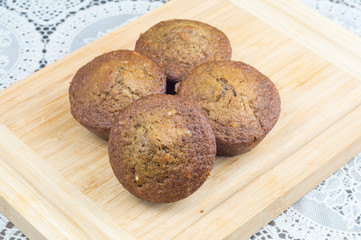 Muffin con pere e gocce di cioccolato, dessert, muffin fatti in casa, torta, plumcake pere e cioccolato