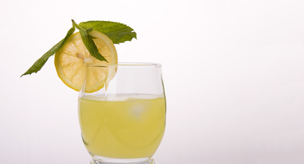 lemonade with mint