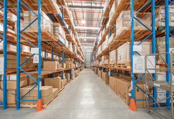 Fototapeta premium 物流倉庫