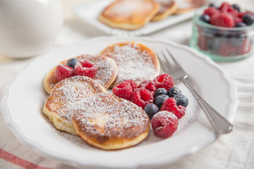 Pancakes mit Beeren