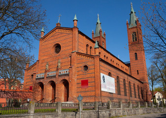 Neogotycki kościół pod wezwaniem św. Trójcy, Kwidzyn, Polska - obrazy, fototapety, plakaty