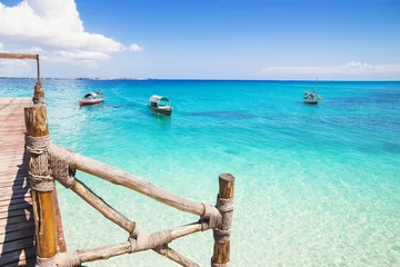 Fototapeten Wunderschöne Bucht auf der tropischen Insel Sansibar © kite_rin