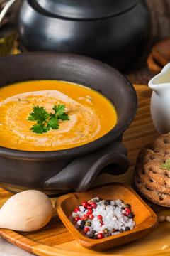 bowl of homemade creamy pumpkin soup
