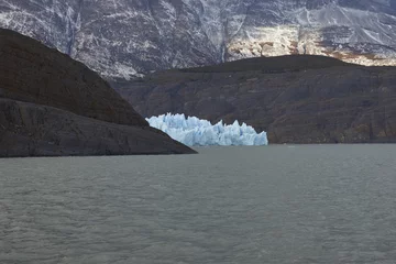 Foto auf Acrylglas Gletscher Glacier Grey flowing into Lago Grey in Torres del Paine National Park, Magallanes, Chile