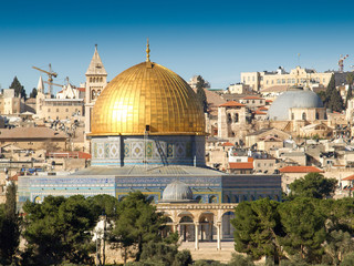 Fototapeta na wymiar Dome of the rock in Jerusalem. View from the mount of olives.