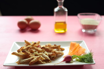 Macaroni coated with egg