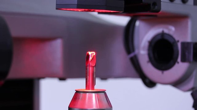 Drill In The Machine To Restore And Sharpening