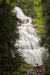 Fototapeta premium Bridal Veil Falls. A spectacular waterfall located on the Trans-Canada Highway just east of Rosedale, British Columbia, Canada.