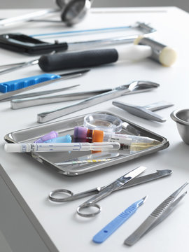 Pathology equipment and tests for forensic and medical investigation