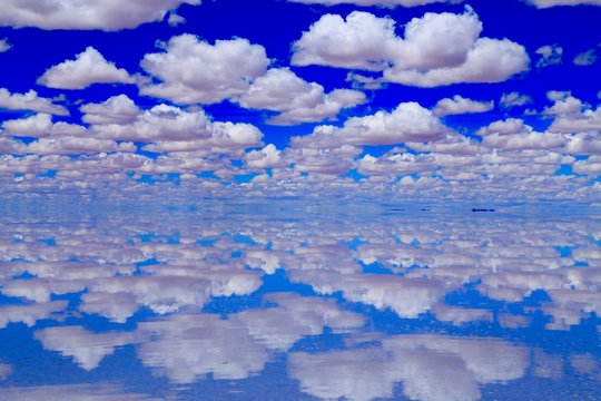 ウユニ塩湖 Images Browse 2 079 Stock Photos Vectors And Video Adobe Stock