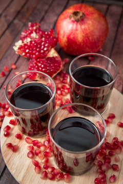 pomegranate juice with fresh fruits