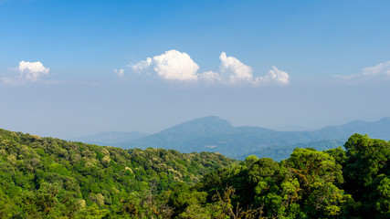 Obraz premium Mountains aerial view from Doi Inthanon viewpoint, nothern Thail