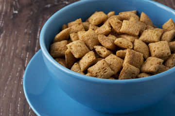 handful of dry cereal