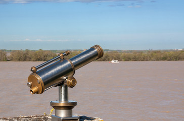 Longue vue en bord de la Gironde, Blaye