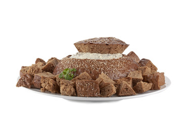 pumpernickel with spinach dip