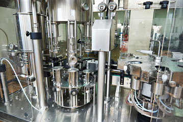 Automatic line sealing and packaging at winery