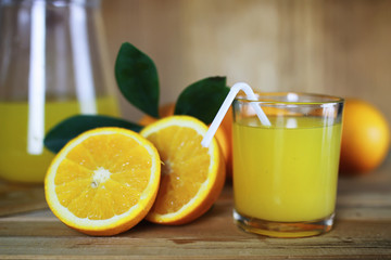 Naklejka na ściany i meble orange juice glass slice