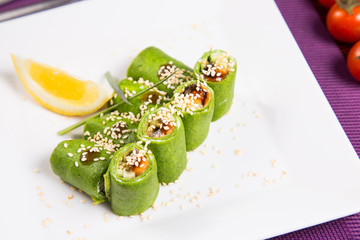 green roll with eel