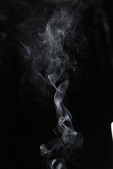 Узкая полоска дыма