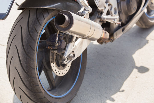 motorcycle exhaust pipes