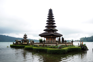 Naklejka premium ulun danu batur