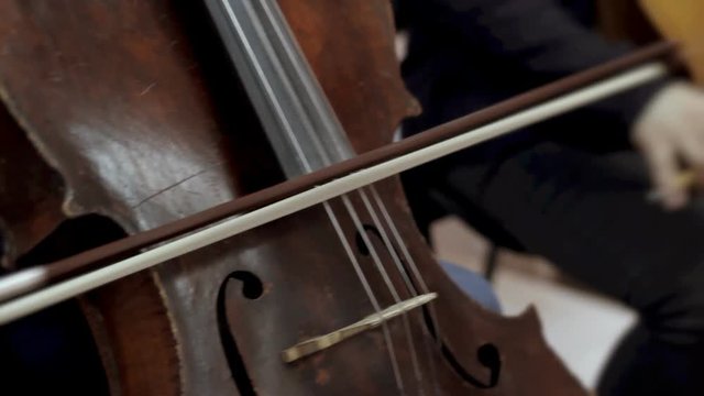child playing the cello